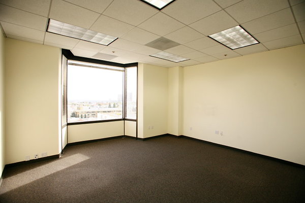 Suite 750 Office 0073 1