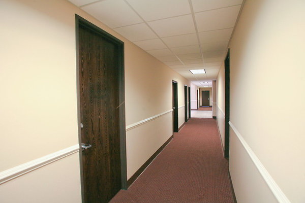 Suite 110 Hallway 0002 1