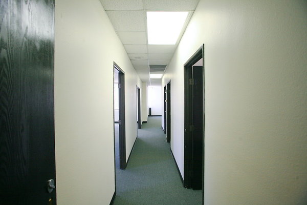 Suite 200 Hallway 0093 1