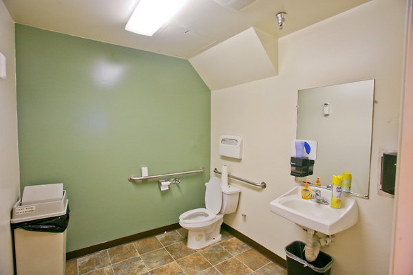2nd Floor Mens Bathroom 0029 1