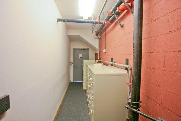 2nd Floor Hallway 0038 1