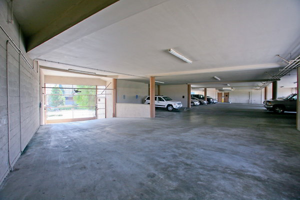2nd Floor Garage Ramp 0033 1