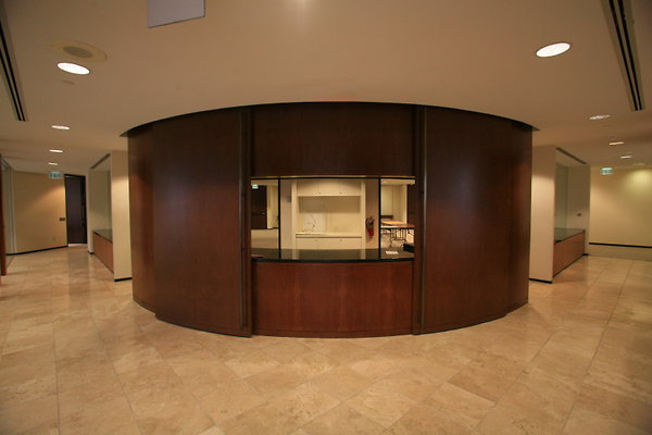 Suite 700 Kitchen &amp; Hallway 0480 1