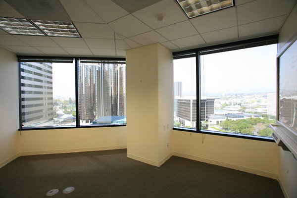 Suite 800 Office 0387 1