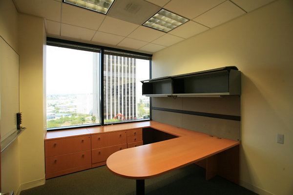 Suite 800 Office 0382 1