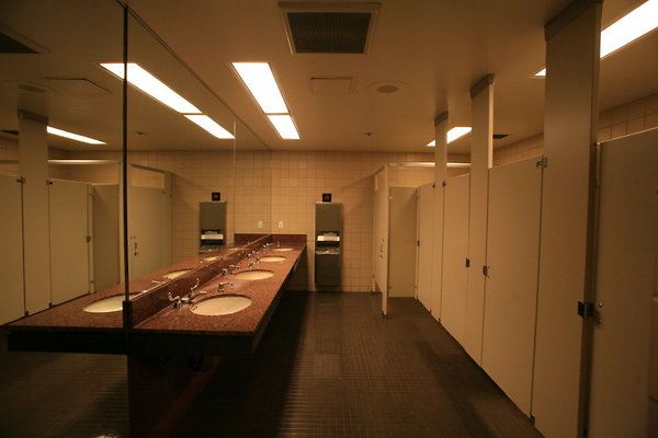 26th Floor Womens Bathroom 0333 1