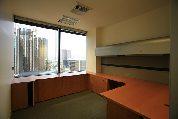 Suite 800 Office 0392 1