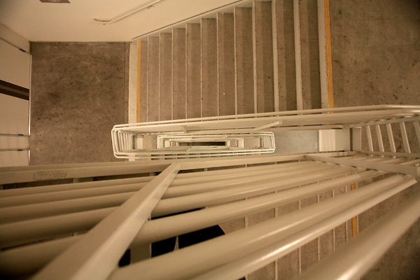4th Floor Stairwell 0073 1