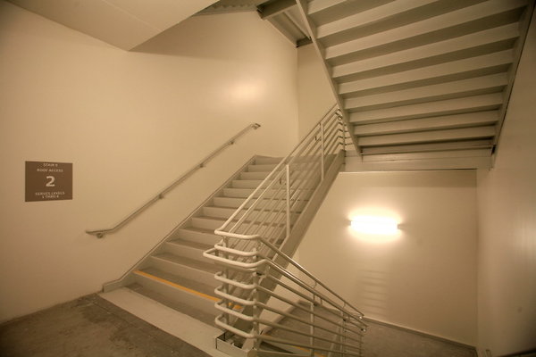 2nd Floor Stairwell 0055 1