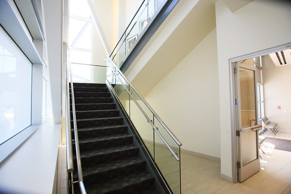 Lobby Staircase 0018 1