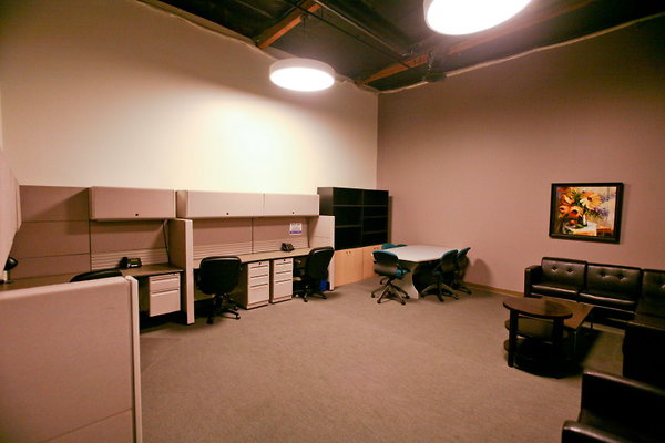 East Production Office2 0064 1