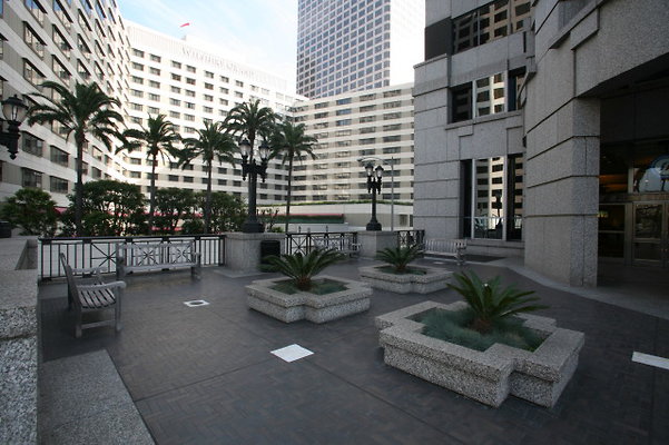 Front Plaza 0241 1