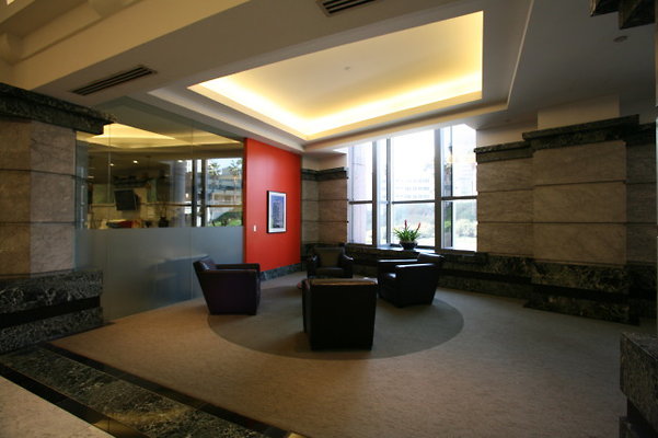 Front Lobby Lounge 0154 1