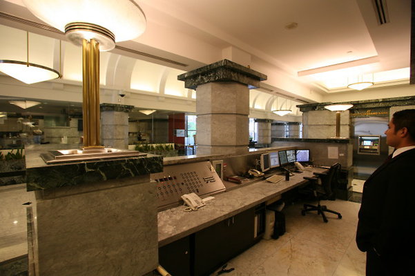 Lobby Security Desk 0170 1