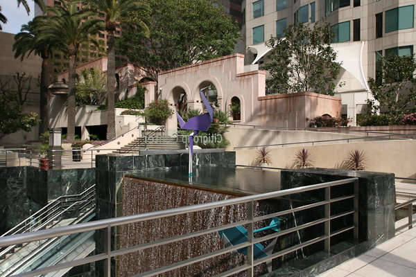 Upper Plaza Level Flamingo Fountain 0329 1