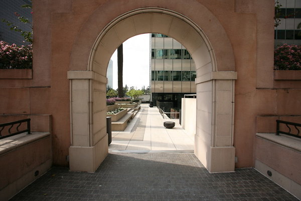 Upper Plaza Level Arch 0324 1
