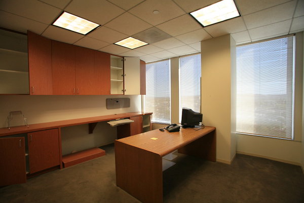 Suite 950 Office 0627 1
