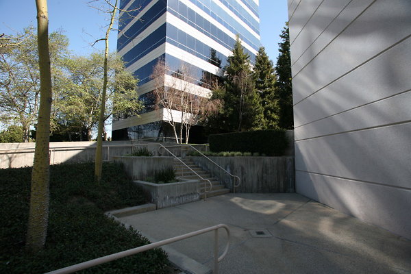 656B Stairs to Building Plaza 0047 1