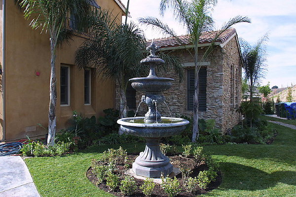 Front Fountain 0014 14 1