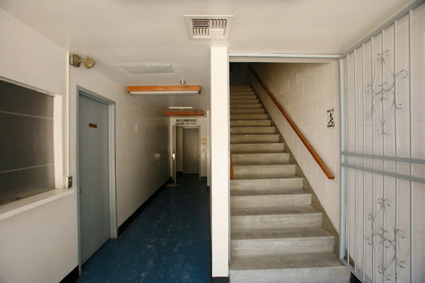 RS Street Building Entry 0057 1