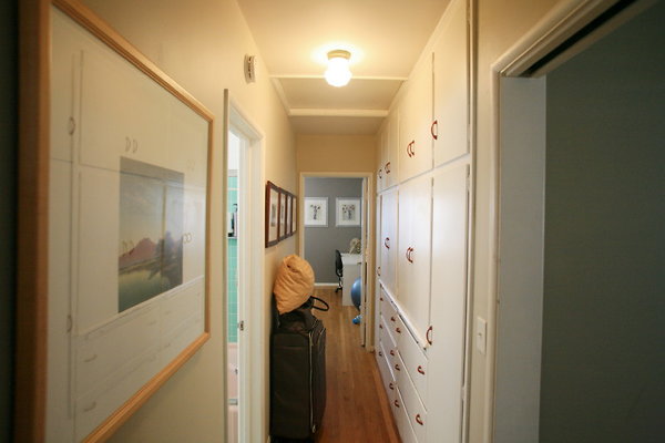 Bedroom Hallway 0049 1