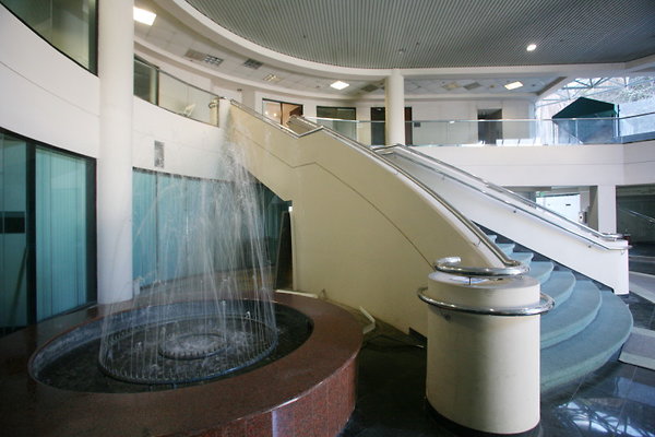 Lobby Fountain LS 0403 1