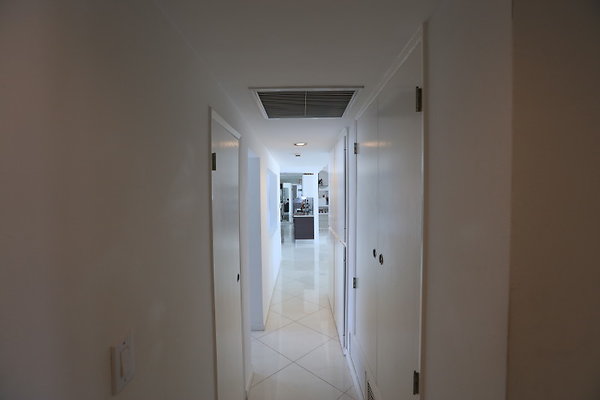 Bedroom Hallway 0082 1