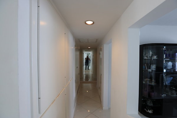 Bedroom Hallway 0081 1