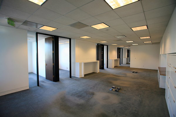 Suite 500 Open Area &amp; Offices 0167