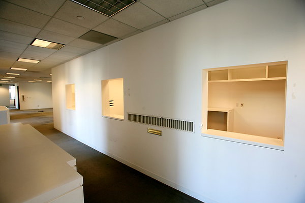 Suite 500 Mailroom from Hallway 0173