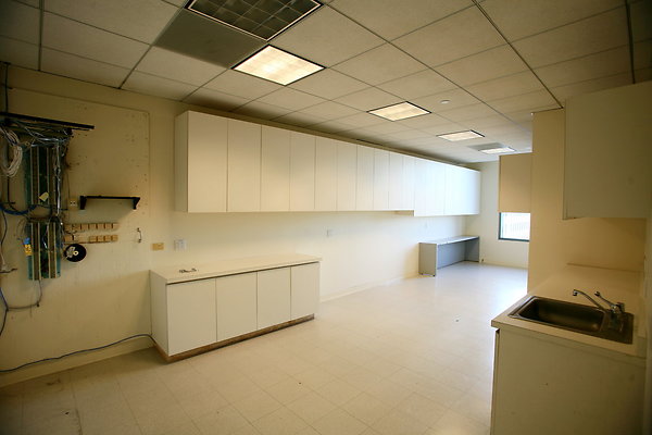 Suite 805 Kitchen &amp; Supply Room 0142