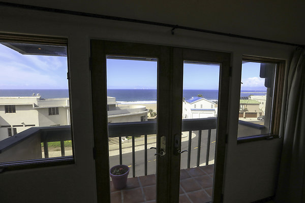 Master Bedroom Balcony 0062