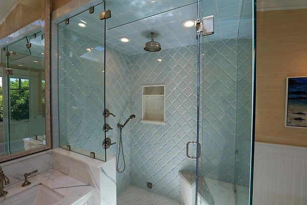 Master Bathroom 0127