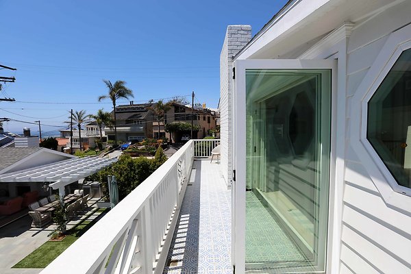 Master Bedroom Balcony 0132