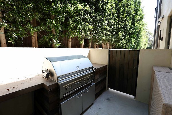 701A BBQ Area 0056