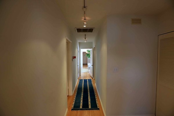 Hallway 0021