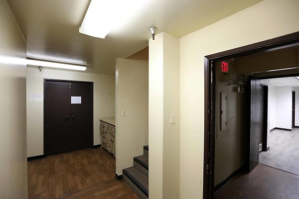 Hallway 0048