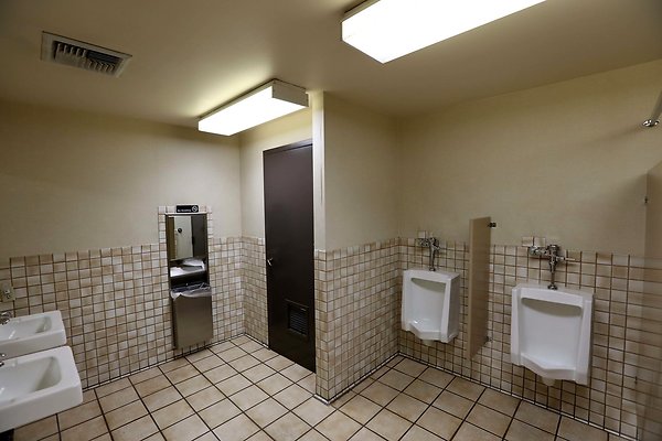 6th Floor East Mens Bathroom 0065
