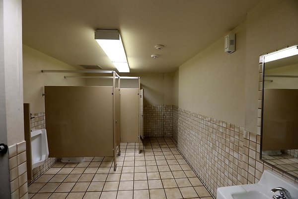 6th Floor East Mens Bathroom 0063