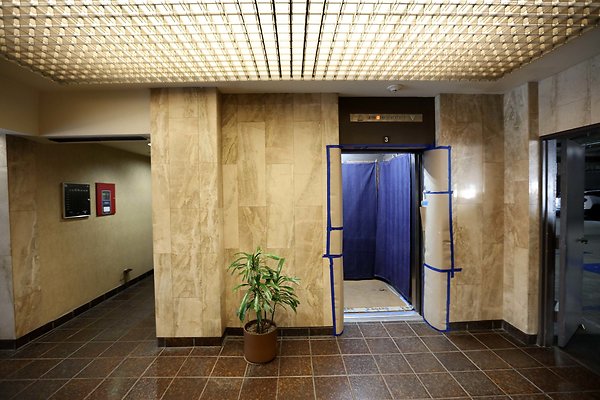 Elevator Lobby 0221