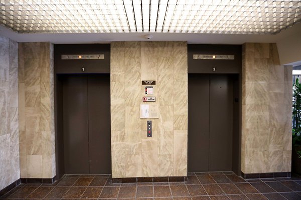 Elevator Lobby 0220