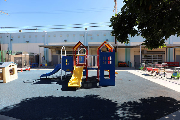 Childrens Play Area 0203