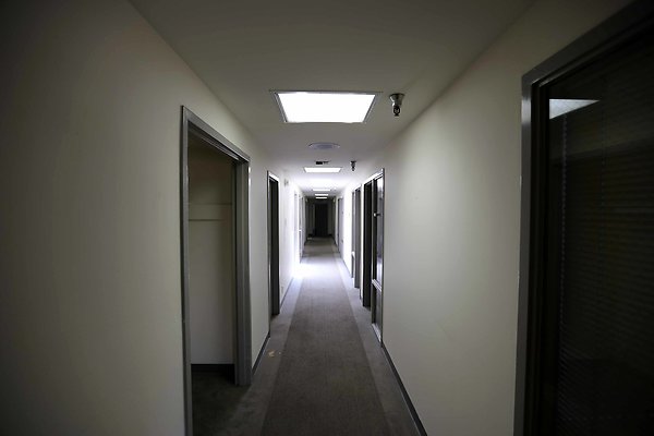 2nd Floor Hallway 0073