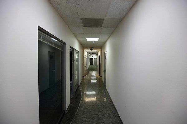 1st Floor Hallway 0027