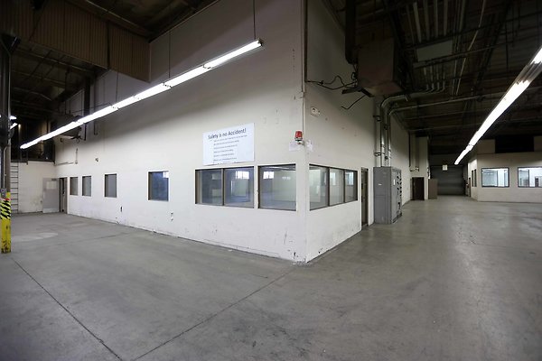 Warehouse 0098