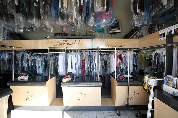 634 Dry Cleaners