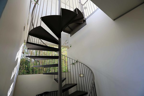 213A Mid Level Circular Staircase 0105