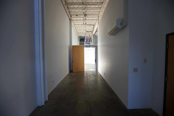 220A Studio 2nd Floor Hallway 0070