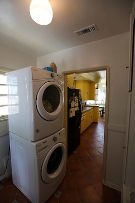 Laundry Room 0085