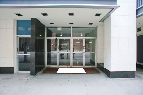 SIde Lobby Entrance 0097 1